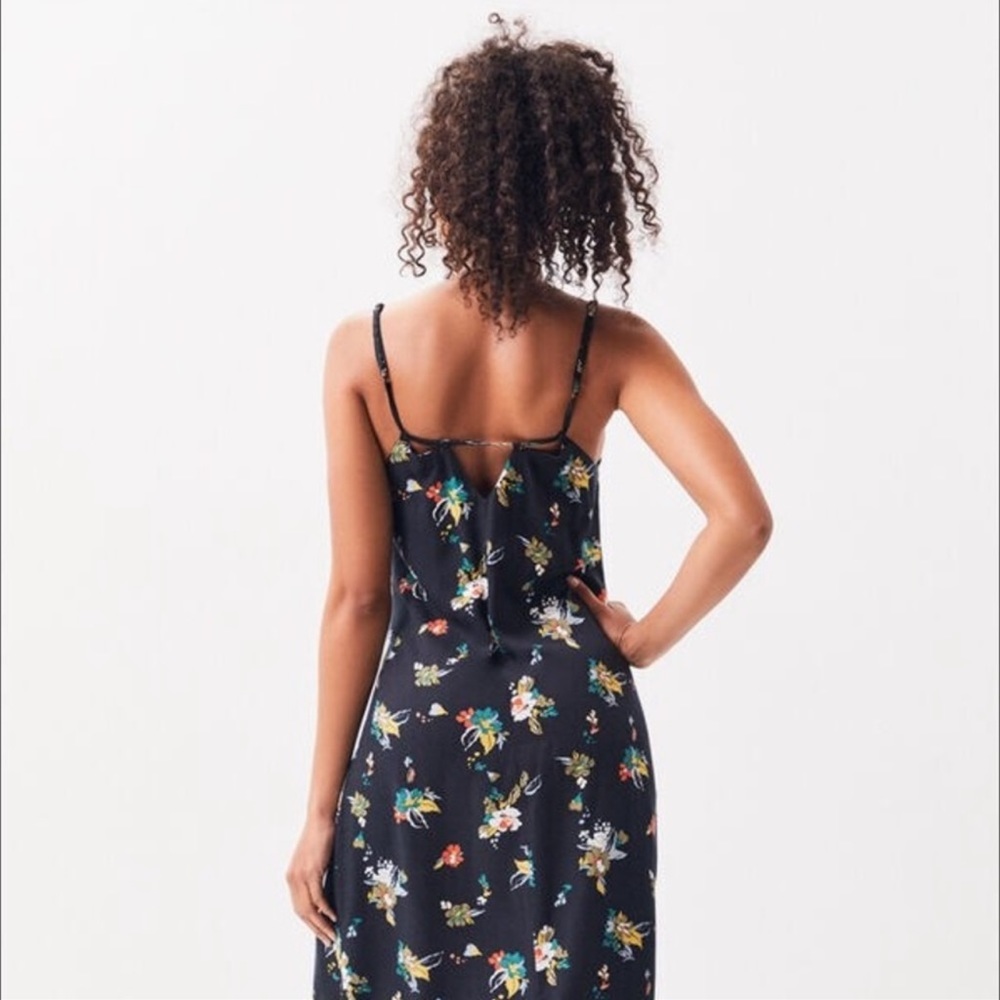 🔆RVCA🔆MADDOX MIDI DRESS - Picture 9 of 15